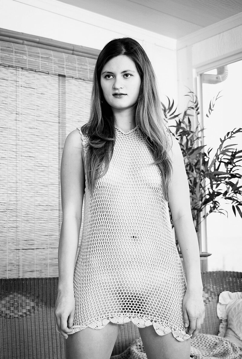 Виола, 38